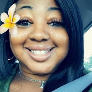 Meet your Posher, Beverly